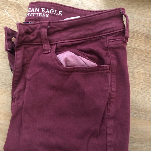 American Eagle maroon destroyed jegging - Picture 1 of 4